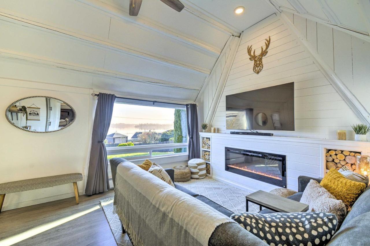 Puget Sound Cabin With Hot Tub And Water Views! Bremerton Exteriör bild
